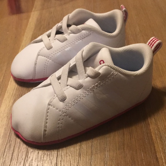 infant soft sole shoes